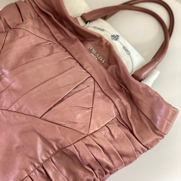 🚫SOLD🚫Authentic $1850 Prada Royal Calf  Tote - Picture 2 of 9